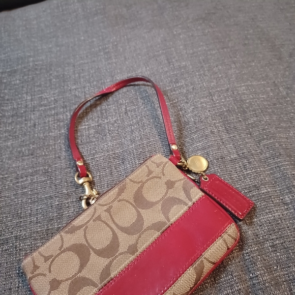 Coach Signature Red and Tan Women's - Picture 3 of 3